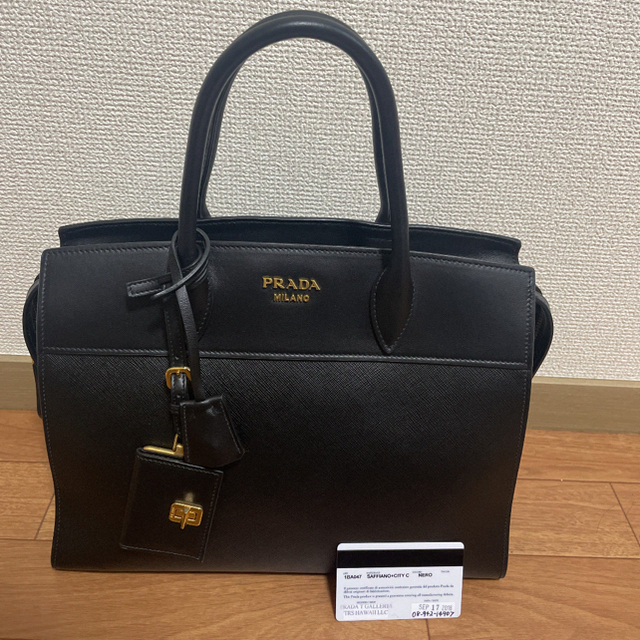 人気激安 PRADA - エスプラナード サフィアーノ シティ モノクローム
