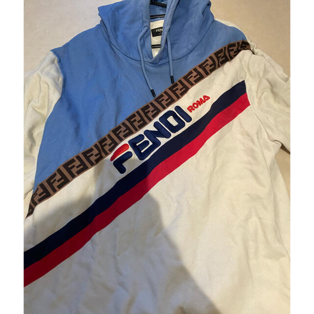 レア商品　FENDI  FILA コラボパーカー