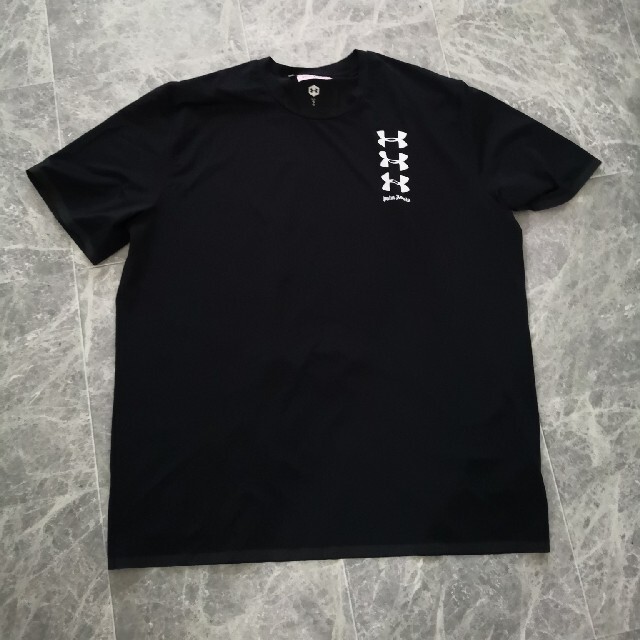 UNDER ARMOUR(アンダーアーマー)のpalm  Angelsとアンダーアーマーのコラボ メンズのトップス(Tシャツ/カットソー(半袖/袖なし))の商品写真