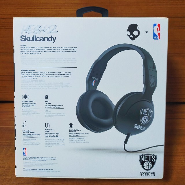 Skullcandy(スカルキャンディ)のSkullcandy HESH2 NBA コラボ Brooklyn Nets スマホ/家電/カメラのオーディオ機器(ヘッドフォン/イヤフォン)の商品写真