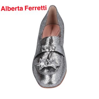 アルベルタフェレッティ(ALBERTA FERRETTI)のアルベルタフェレッティ シルバー　ローファー 新品　5/31までのSALEです！(ローファー/革靴)