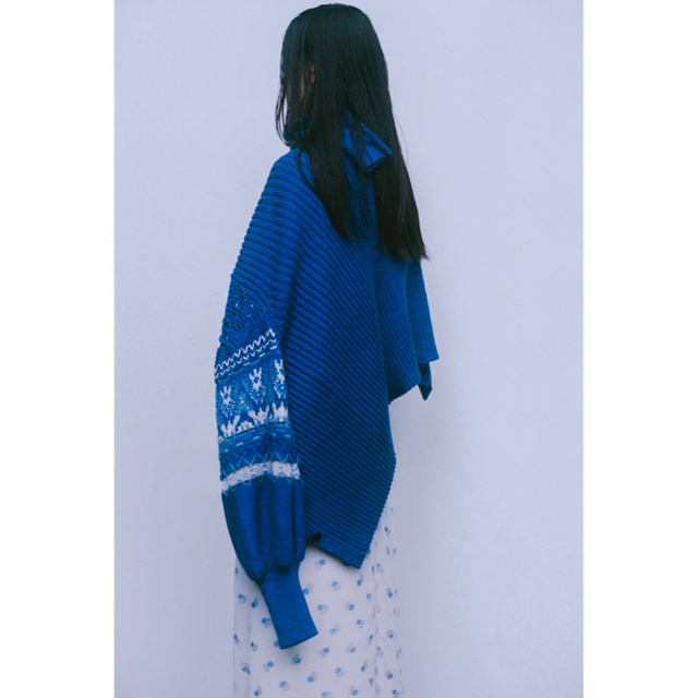 mame(マメ)のマメ Cotton Nordic Knit Cardigan blue レディースのトップス(カーディガン)の商品写真