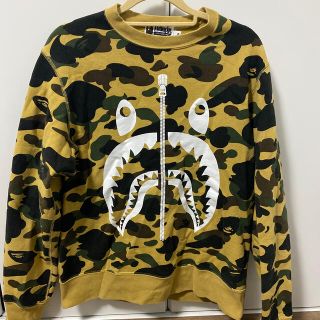 アベイシングエイプ(A BATHING APE)のAPE BAPE シャーク　Mサイズ(スウェット)