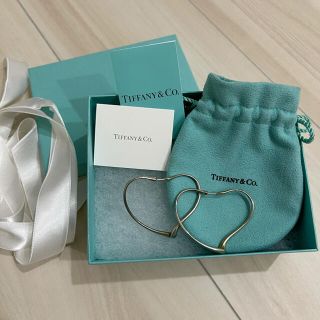 ティファニー(Tiffany & Co.)のオープン ハート フープ ピアス　ミディアム(ピアス)