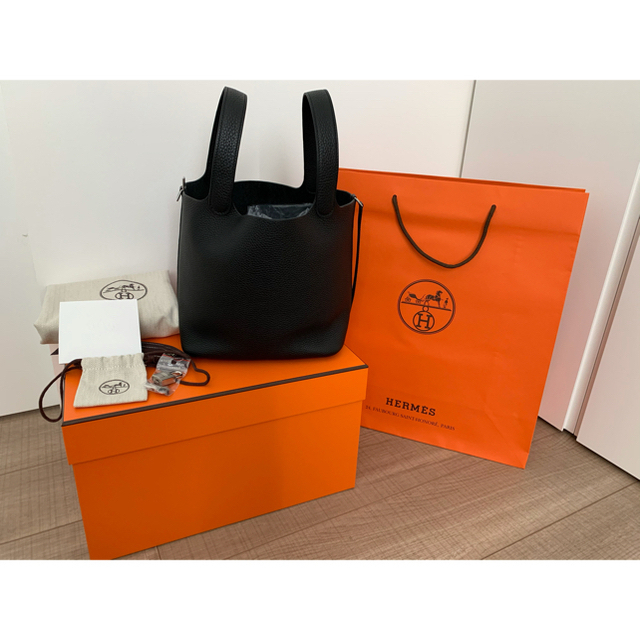 Hermes(エルメス)のHERMES エルメス　ピコタンロック　MM 22 ノワール レディースのバッグ(ハンドバッグ)の商品写真