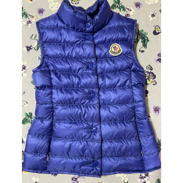 MONCLER(モンクレール)の美品日本未発売！モンクレールキッズスウェット 8A/128cm 本物保証 キッズ/ベビー/マタニティのキッズ服女の子用(90cm~)(ジャケット/上着)の商品写真