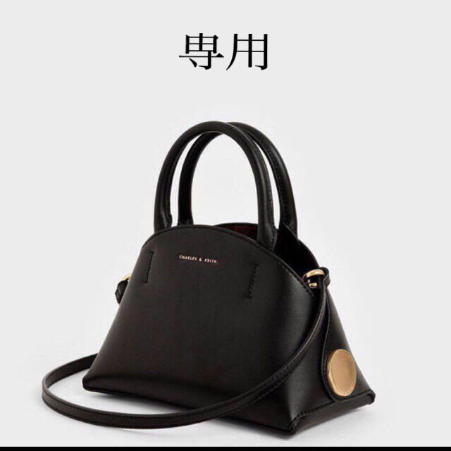 Charles and Keith(チャールズアンドキース)のチャールズ&キース　2way ショルダーバッグ　タグ付き新品　訳あり レディースのバッグ(ショルダーバッグ)の商品写真