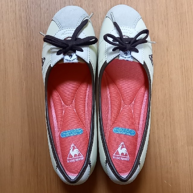 le coq sportif(ルコックスポルティフ)の【新品】ルコックスポルティフ　モンペリエ23.5 レディースの靴/シューズ(スリッポン/モカシン)の商品写真