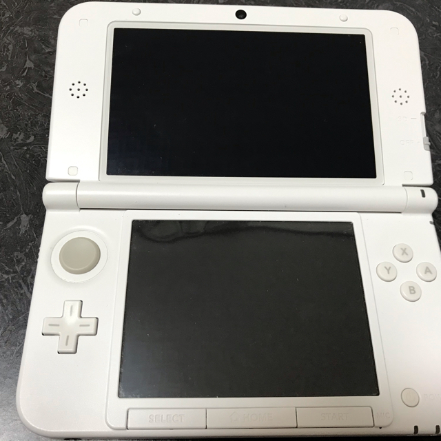 【値下げ☻】ニンテンドー3DS LL ピンク×ホワイト　　本体＋ACアダプタ