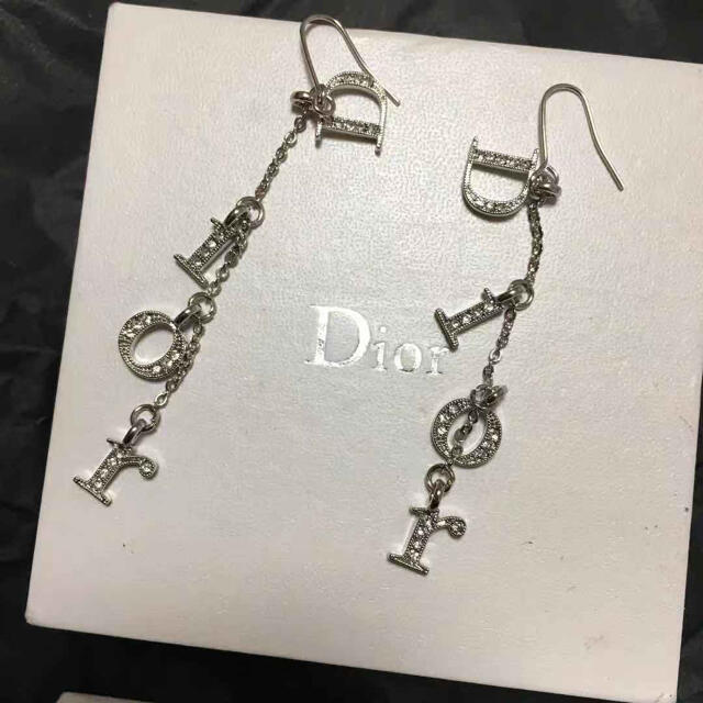 dior ピアス