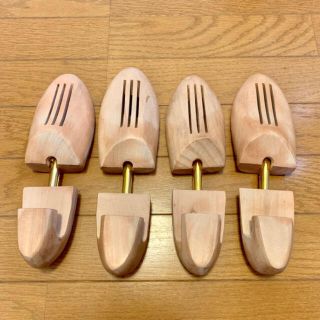 オールデン(Alden)の天然シューキーパー　美品(ドレス/ビジネス)