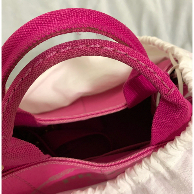 PRADA(プラダ)のプラダ　カナパ　S  ピンク　フクシア レディースのバッグ(ハンドバッグ)の商品写真