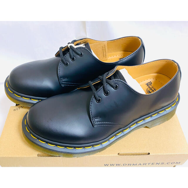 Dr.Martens(ドクターマーチン)のドクターマーチン 3ホール 3アイ 1461 w ブラック 黒 24.0 UK5 レディースの靴/シューズ(ブーツ)の商品写真