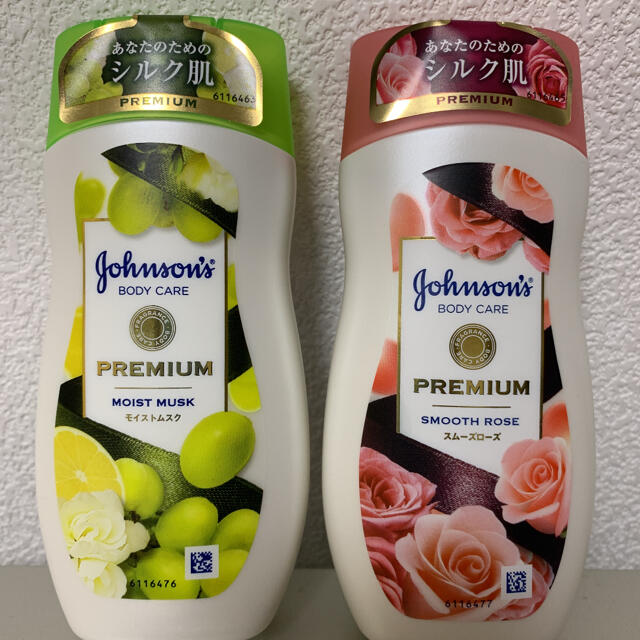 Johnson's(ジョンソン)のプレミアムローション　スムーズローズ&モイストムスク コスメ/美容のボディケア(ボディローション/ミルク)の商品写真