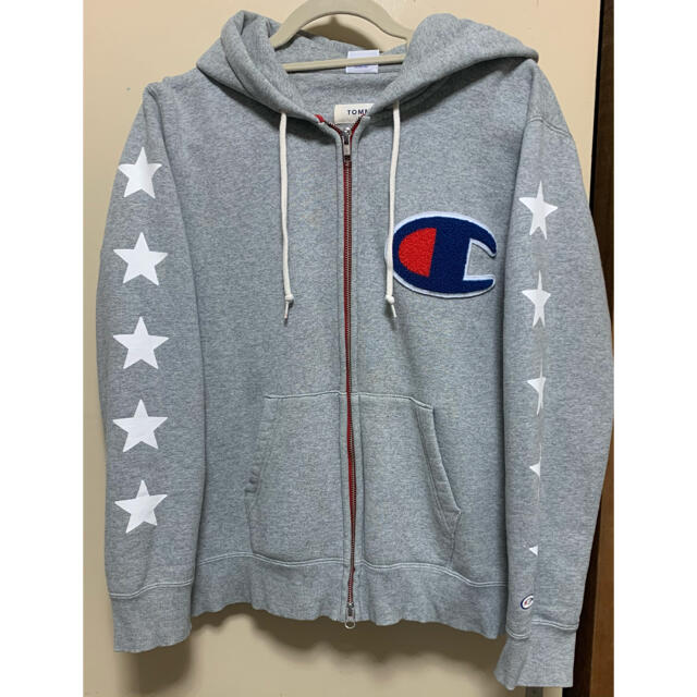 TOMMY×Champion コラボ ジップパーカー パーカー | フリマアプリ ラクマ