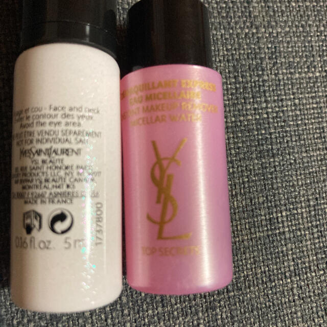 Yves Saint Laurent Beaute(イヴサンローランボーテ)のかがみ　ポーチのみ　専用 コスメ/美容のベースメイク/化粧品(その他)の商品写真