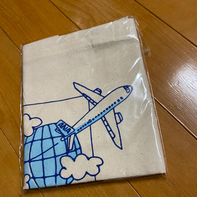 ANA(全日本空輸)(エーエヌエー(ゼンニッポンクウユ))のエコバッグ　ana 飛行機　新品　アナ　オリジナル　限定 レディースのバッグ(エコバッグ)の商品写真