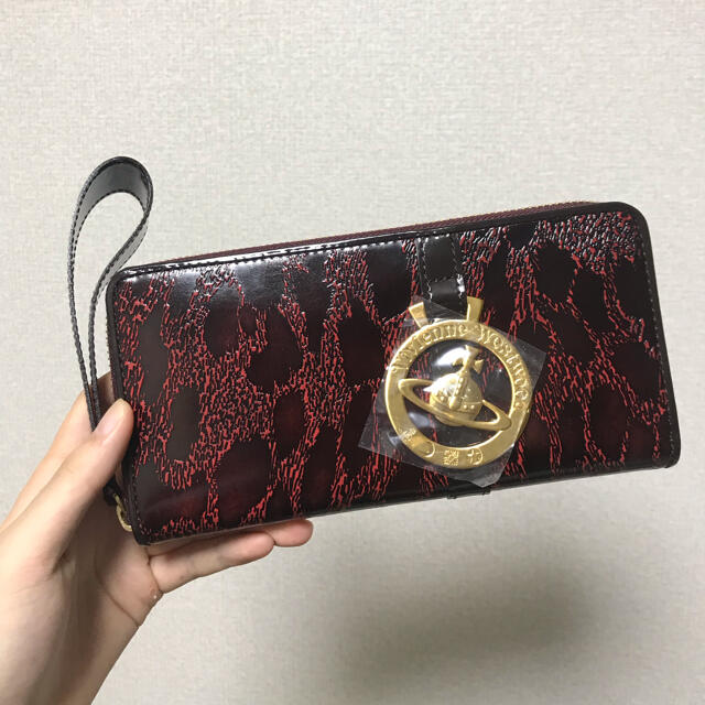 Vivienne Westwood(ヴィヴィアンウエストウッド)の新品✨ヴィヴィアンウエストウッド  長財布　正規品　牛革　 レディースのファッション小物(財布)の商品写真