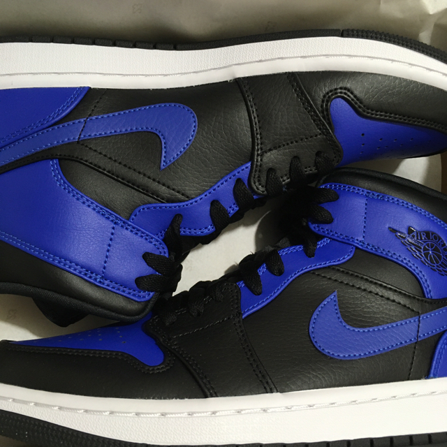 Nike Air Jordan 1 Mid "Hyper Royal"