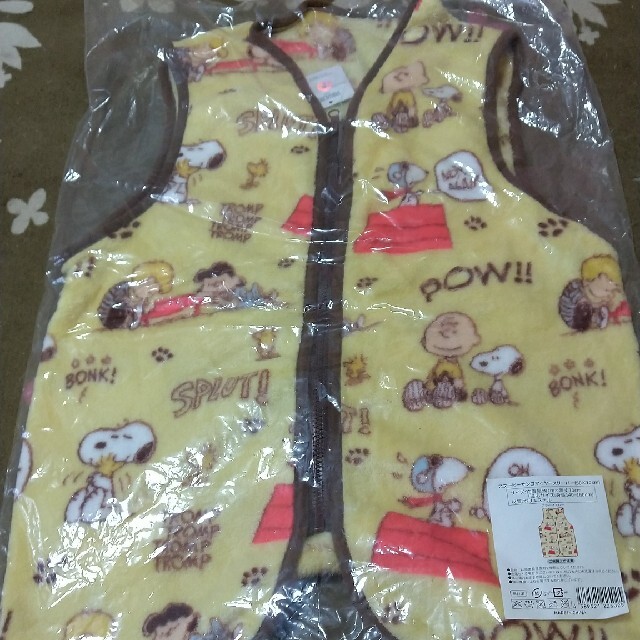 SNOOPY(スヌーピー)のスヌーピー サンゴマイヤー スリーパー🟨 インテリア/住まい/日用品の寝具(毛布)の商品写真