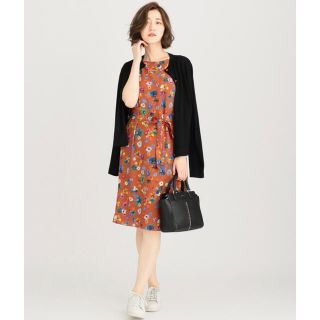 ポールスミス(Paul Smith)の【21SS】花柄　ワンピース　フラワー　Paul Smith ポールスミス(ひざ丈ワンピース)