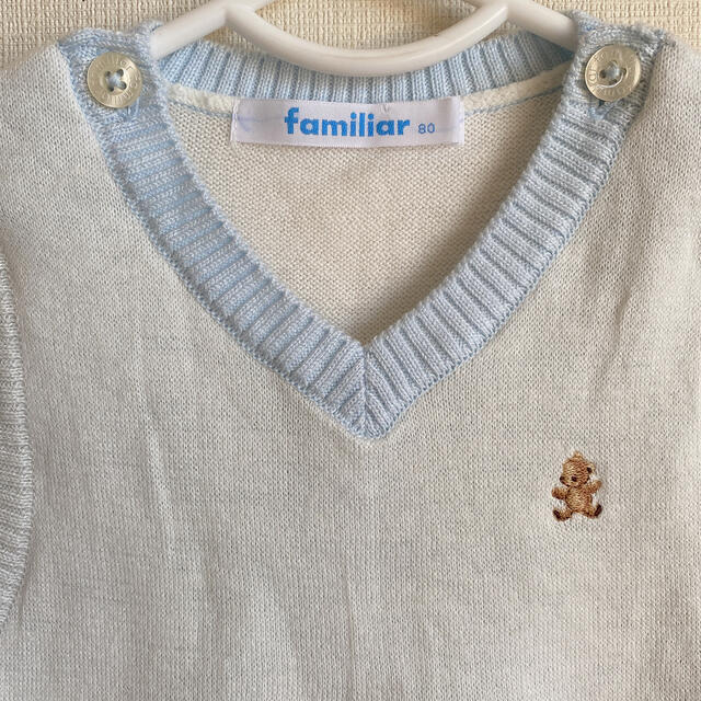 familiar(ファミリア)の美品　ファミリア　familiar ニット　ベスト　フォーマル　スーツ　80 キッズ/ベビー/マタニティのベビー服(~85cm)(ニット/セーター)の商品写真