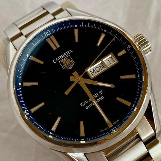 タグホイヤー(TAG Heuer)の【専用】タグホイヤー キャリバー5 デイデイト ネイビー(腕時計(アナログ))