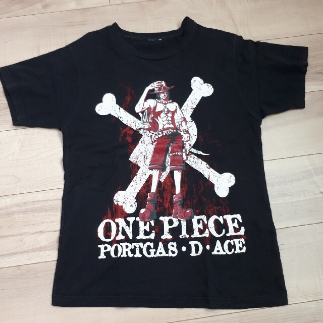 メンズM　ONE PIECE　Tシャツ メンズのトップス(Tシャツ/カットソー(半袖/袖なし))の商品写真