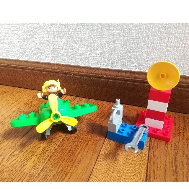 Lego(レゴ)のRika様専用 小さなひこうき 10808とパトロール10809 キッズ/ベビー/マタニティのおもちゃ(積み木/ブロック)の商品写真