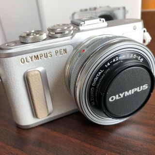 オリンパス(OLYMPUS)のミラーレス一眼　OLYMPUS PEN E-PL8(ミラーレス一眼)