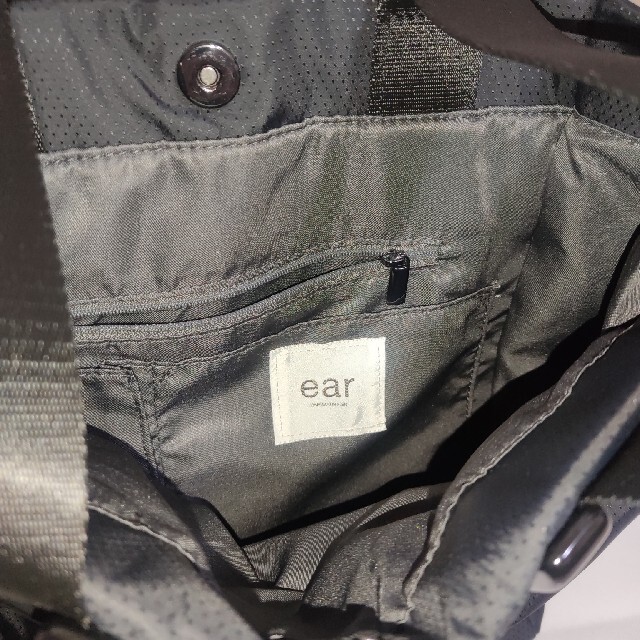 ear PAPILLONNER(イアパピヨネ)の外では未使用【earの定番】樹脂パーツリュック（撥水） レディースのバッグ(リュック/バックパック)の商品写真