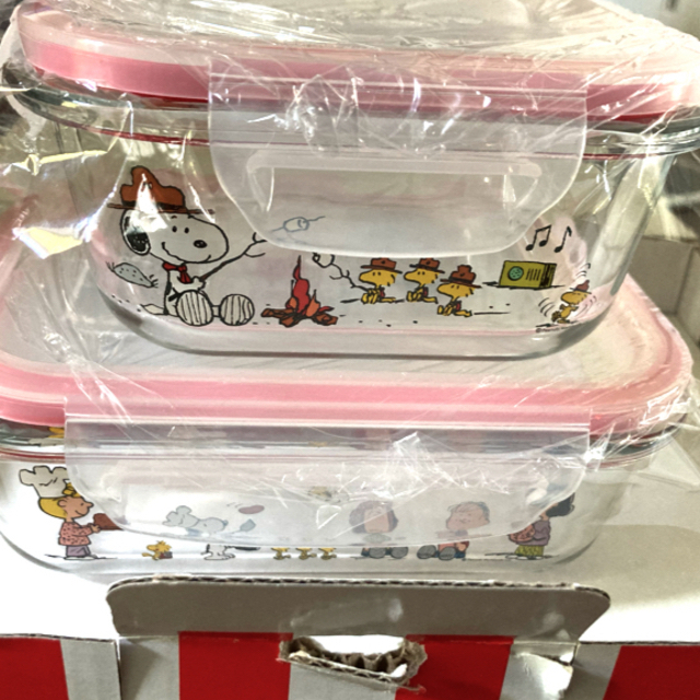 Pyrex(パイレックス)のスヌーピー 新品未使用　パイトレックス　スヌーピー　ガラス保存容器2個セット インテリア/住まい/日用品のキッチン/食器(容器)の商品写真