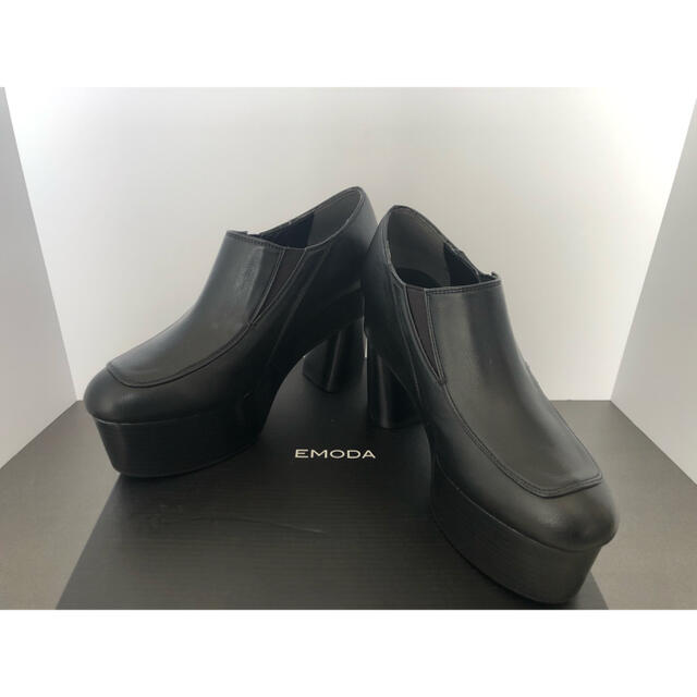 EMODA(エモダ)のEMODA ローファー ラウンドステッチシューズ レディースの靴/シューズ(ローファー/革靴)の商品写真