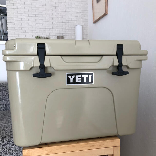 イエティ クーラー　タン Tundra 35 Tan YETI Coolersポリエチレンフォーム