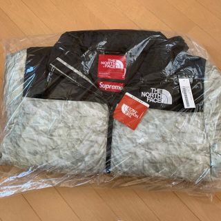 シュプリーム(Supreme)のナイキ様専用Paper Print Nuptse Jacket(ダウンジャケット)