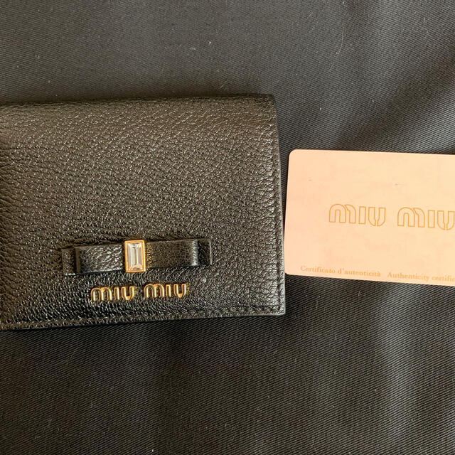 miumiu(ミュウミュウ)のMIUMIU財布 レディースのファッション小物(財布)の商品写真