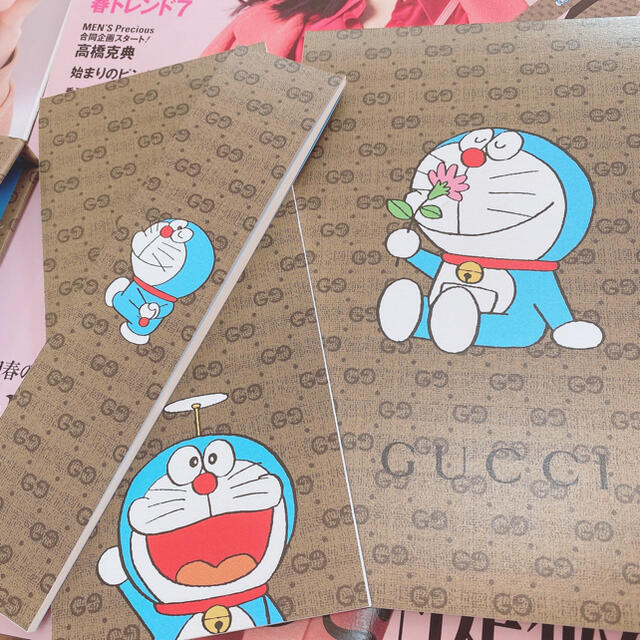 小学館(ショウガクカン)のPrecious3月号＆Oggi3月号　付録ドラえもん×GUCCI エンタメ/ホビーの本(ファッション/美容)の商品写真