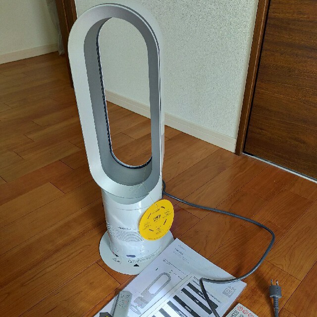 Dyson(ダイソン)のダイソン hot＆cool AM05 新品 スマホ/家電/カメラの冷暖房/空調(ファンヒーター)の商品写真