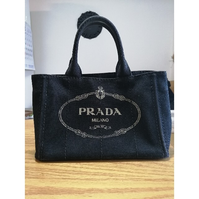PRADA(プラダ)のプラダ　カナパ　S　即決です！本物です。 レディースのバッグ(トートバッグ)の商品写真
