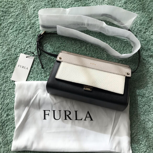 Furla(フルラ)の［新品未使用］FURLA ショルダーバッグ ウォレット 財布★ レディースのファッション小物(財布)の商品写真