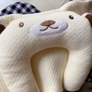 赤ちゃん まくら ベビー枕 向き癖防止枕 絶壁や斜頭を防ぐ 寝返り防止 (枕)