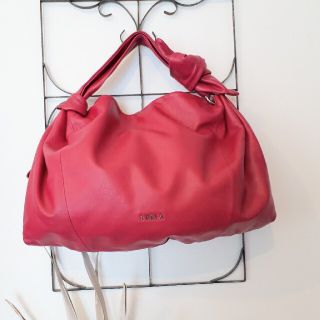 フルラ(Furla)のFURLA　ピンクショルダーバッグ　(ショルダーバッグ)