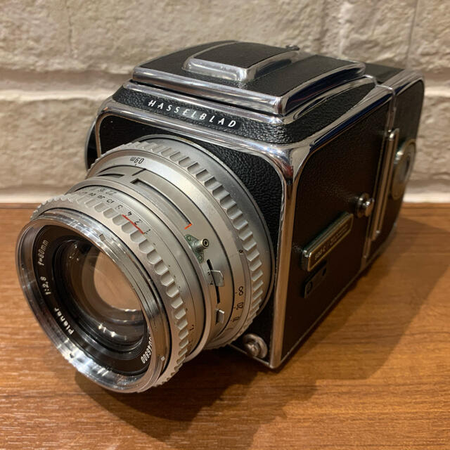 LEICA(ライカ)のhasselblad 500c planar80mm ハッセルブラッド500c スマホ/家電/カメラのカメラ(フィルムカメラ)の商品写真