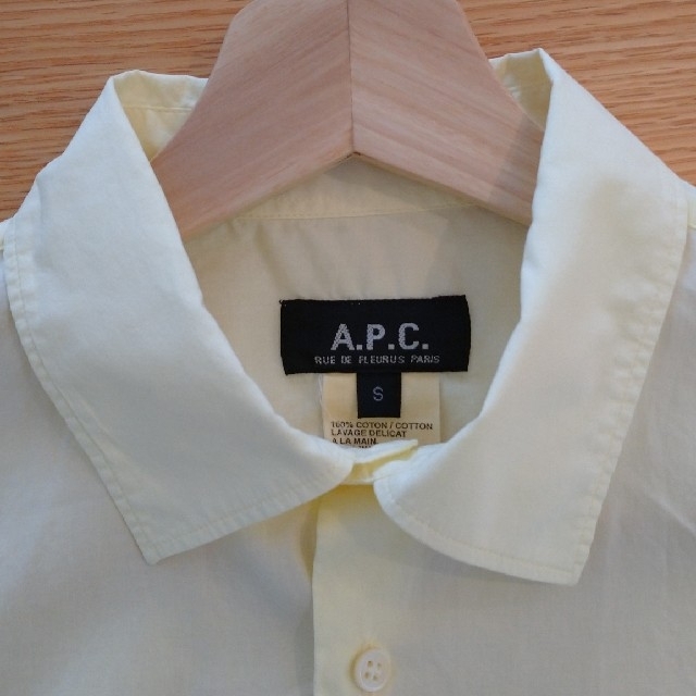 A.P.C(アーペーセー)のアーペーセー A.P.C シャツ レディースのトップス(シャツ/ブラウス(長袖/七分))の商品写真