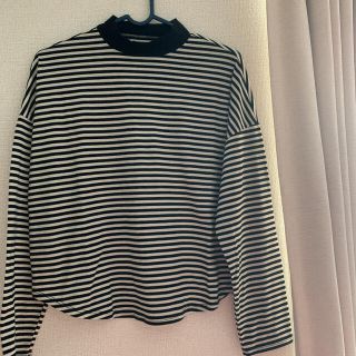 フォーエバートゥエンティーワン(FOREVER 21)のForever21 ボーダーカットソー　長袖(カットソー(長袖/七分))