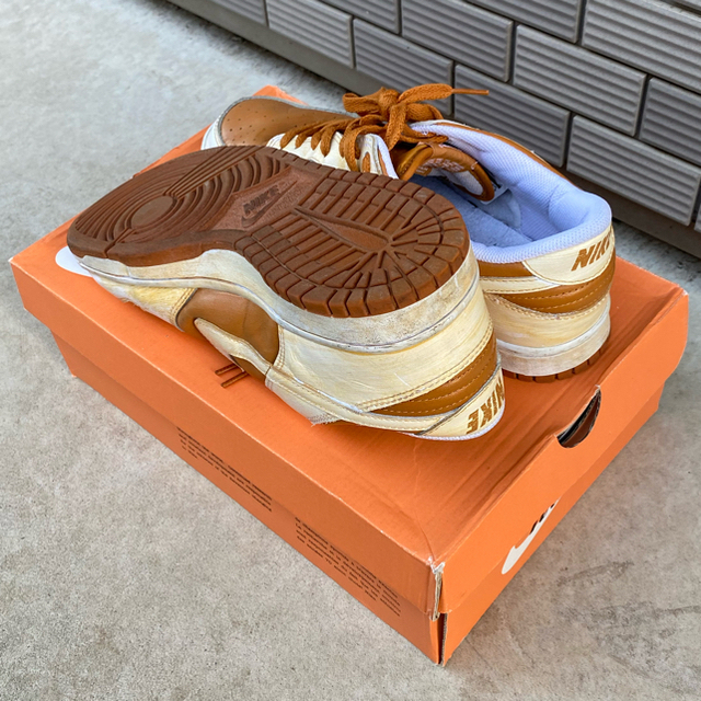 NIKE(ナイキ)のNIKE DUNK LOW VNTG curry sold out メンズの靴/シューズ(スニーカー)の商品写真