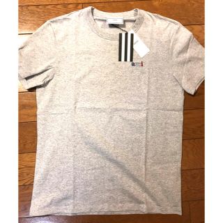 メゾンキツネ(MAISON KITSUNE')の【新品】ami alexandre mattiussi ロゴTシャツ　グレー　S(Tシャツ/カットソー(半袖/袖なし))