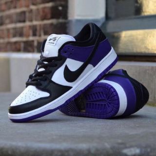 ナイキ(NIKE)のNIKE DUNK LOW  ダンクロー　コートパープル　(スニーカー)