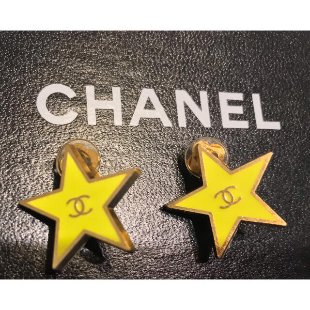 CHANEL シャネル　スター　イヤリング　イエローアクセサリー