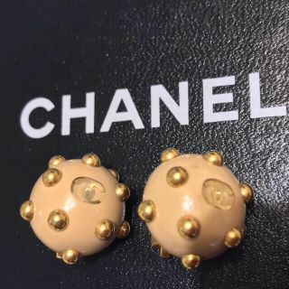 CHANEL シャネル　キノコっぽい　イヤリング